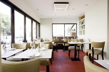 Tasca Esquina Dining Room