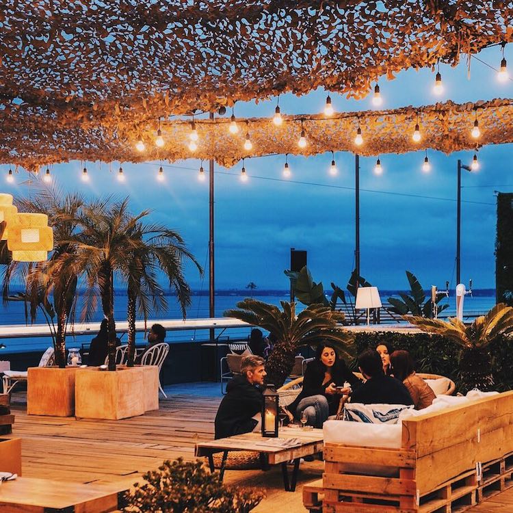 Ferroviario Terrace Bar Lisbon