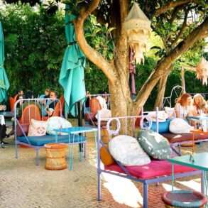 lost in rooftop bar restaurante