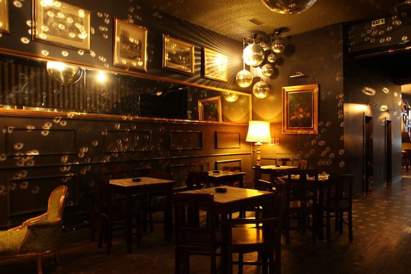 casa do livro bar porto