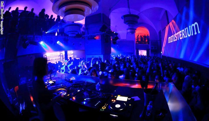 Ministerium nightclub lisbon lisboa