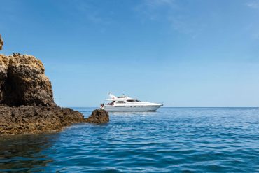 vila vita parc yacht