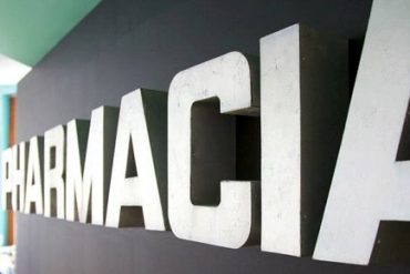 Lisboa Restaurante Pharmacia lisbon, pharmacy drug store theme restaurant,