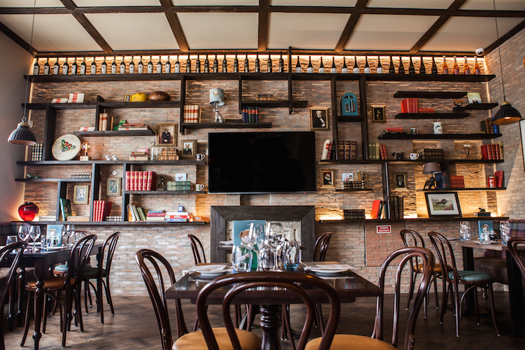 the cheeky pup quinta do lago irish pub,