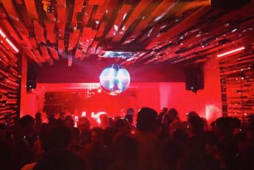 champs red bar nightclub porto,