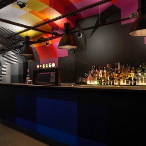 stupido bar art vhils lisbon,