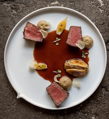 alma henrique sa pessoa lisbon lisboa