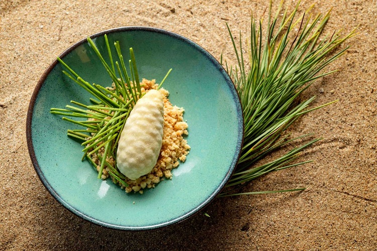 forteleza do guincho restaurante lisbon,