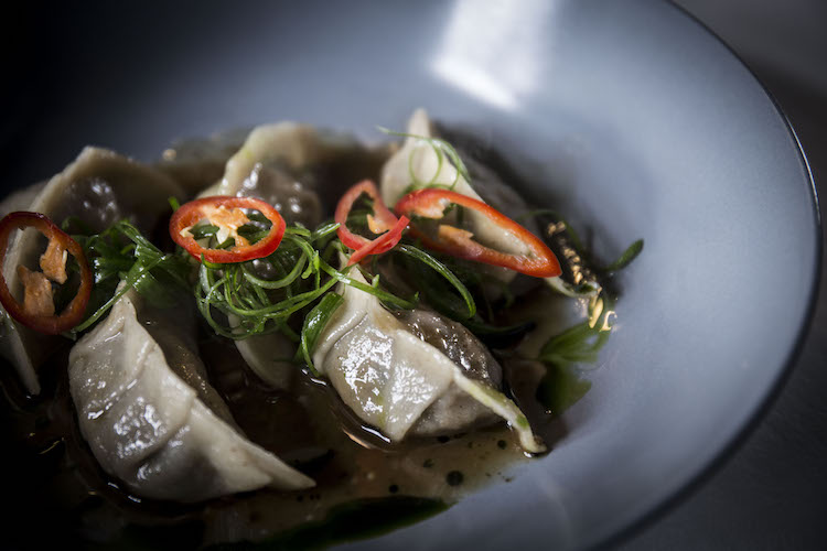 cavalariça comporta,