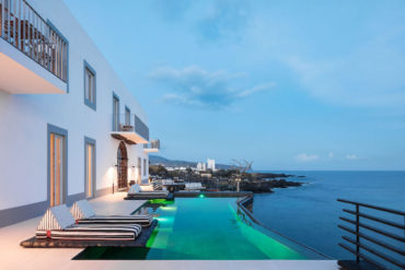 white exclusive suites azores