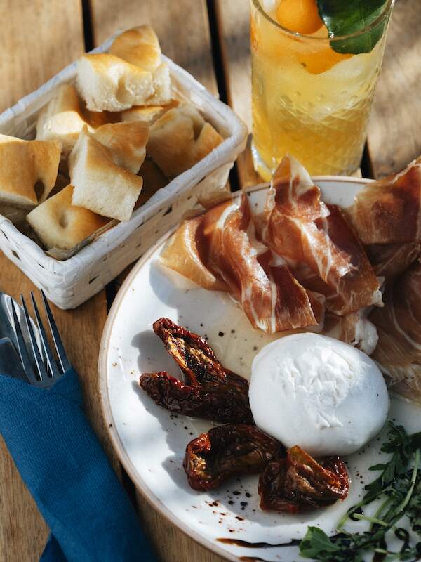 liquid lounge estoril menu