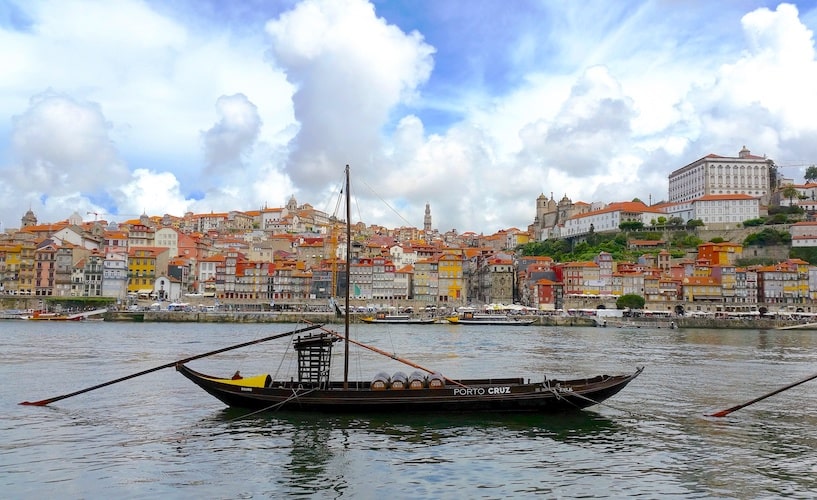 living in porto