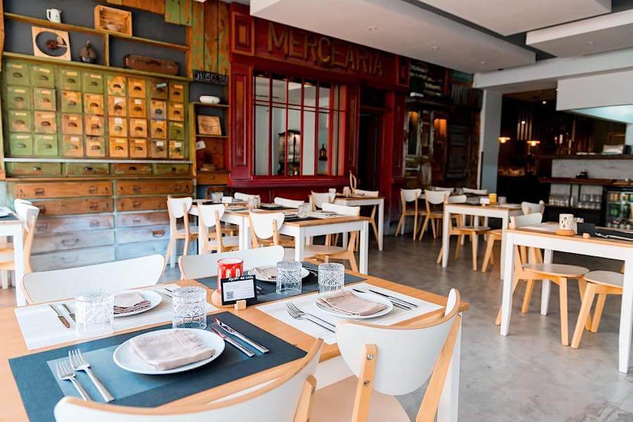 aurora restaurant loule