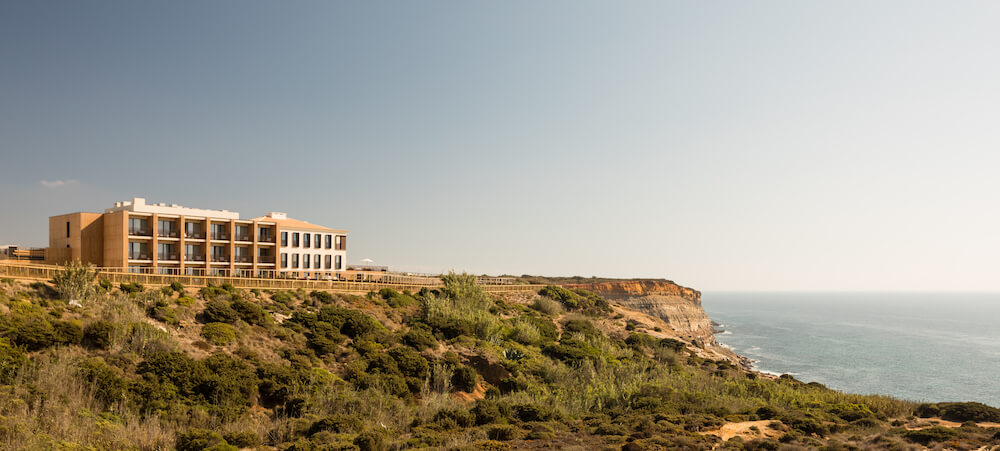 aethos ericeira clifftop