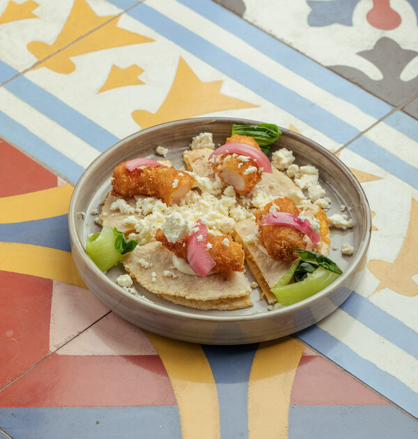 Quesadilla Las Dos Manos