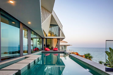 Algarve oceanfront design villa rental