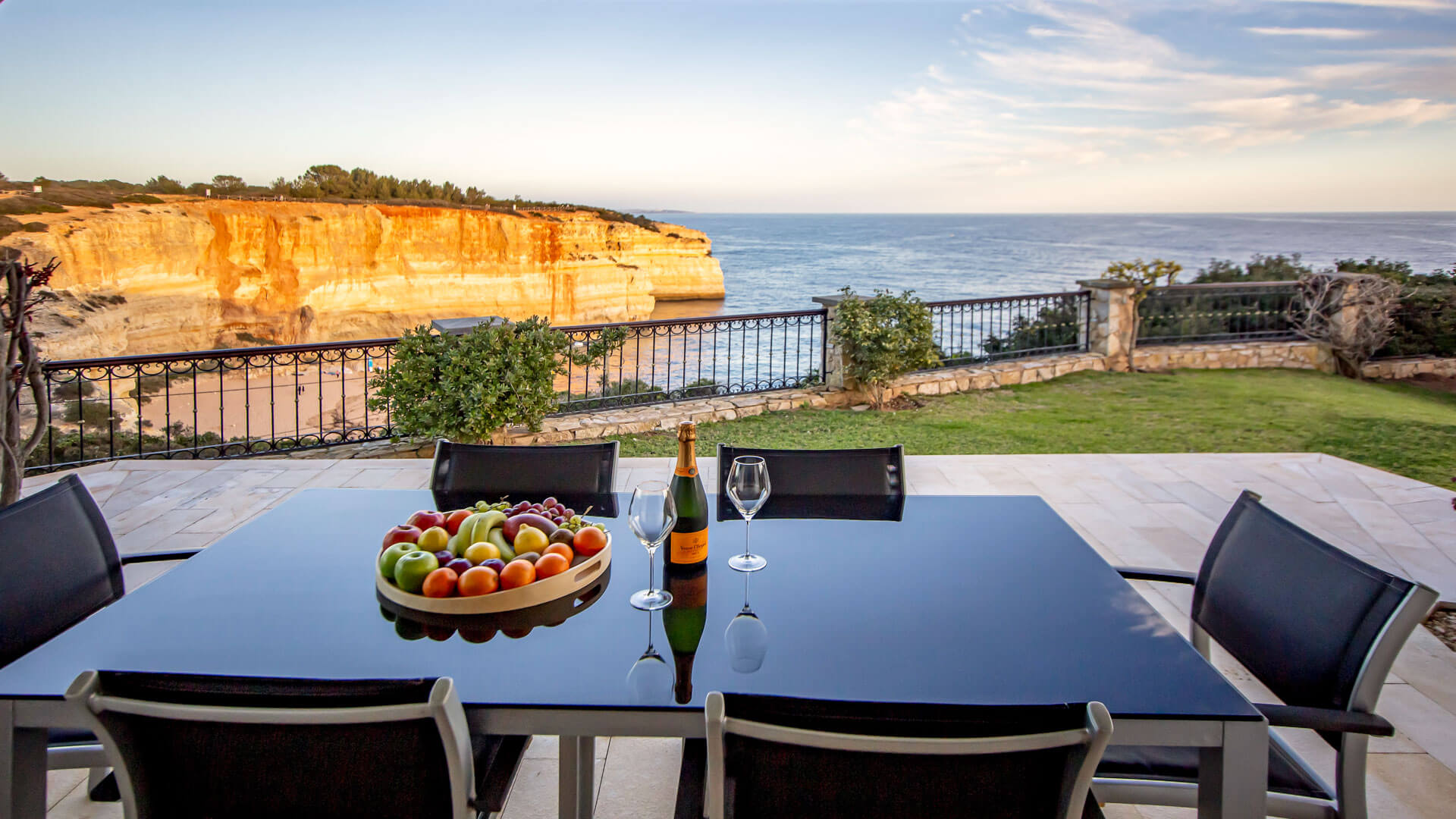 Breathtaking panoramic views over The Algarve - Luxury Home