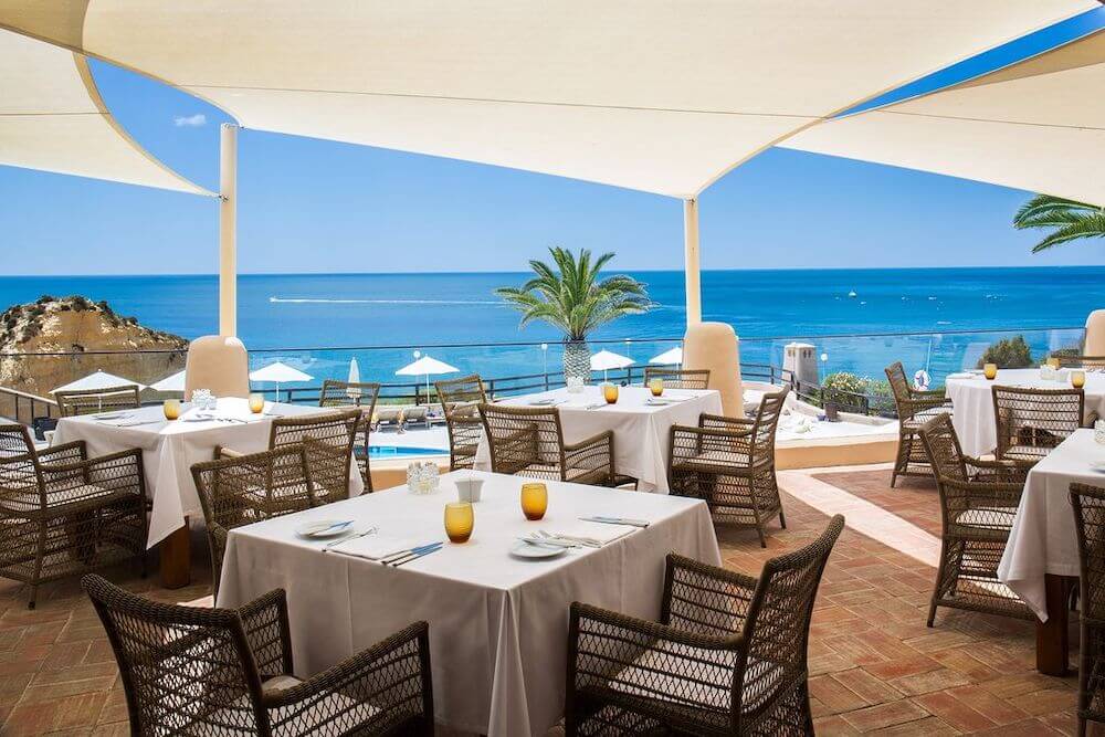 oceanfront dining algarve