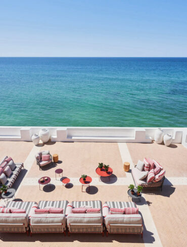 Algarve Oceanfront Chalet