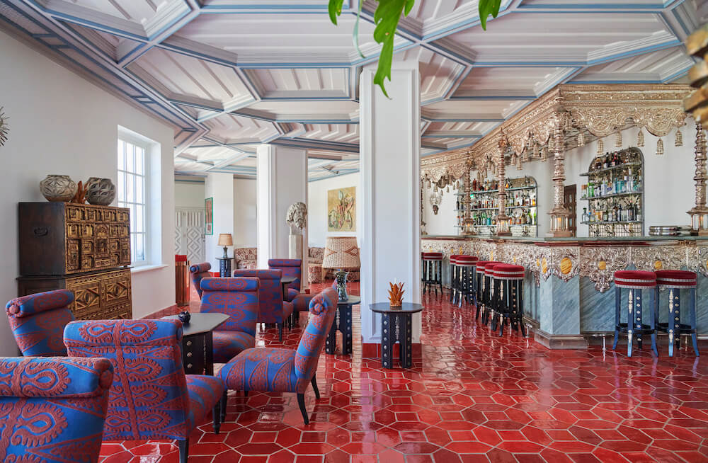 bar lounge at Vermelho Melides