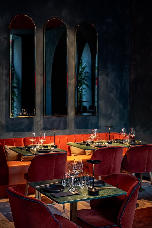 Ponja Nikkei interior