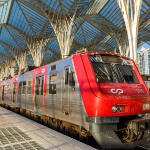 train routes portugal