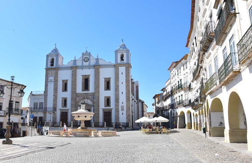 evora outside of lisbon