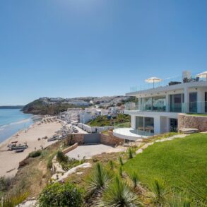 beach front praia salema