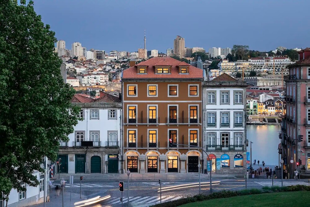 exmo hotel