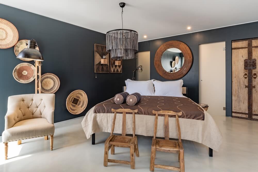 colegio charm house