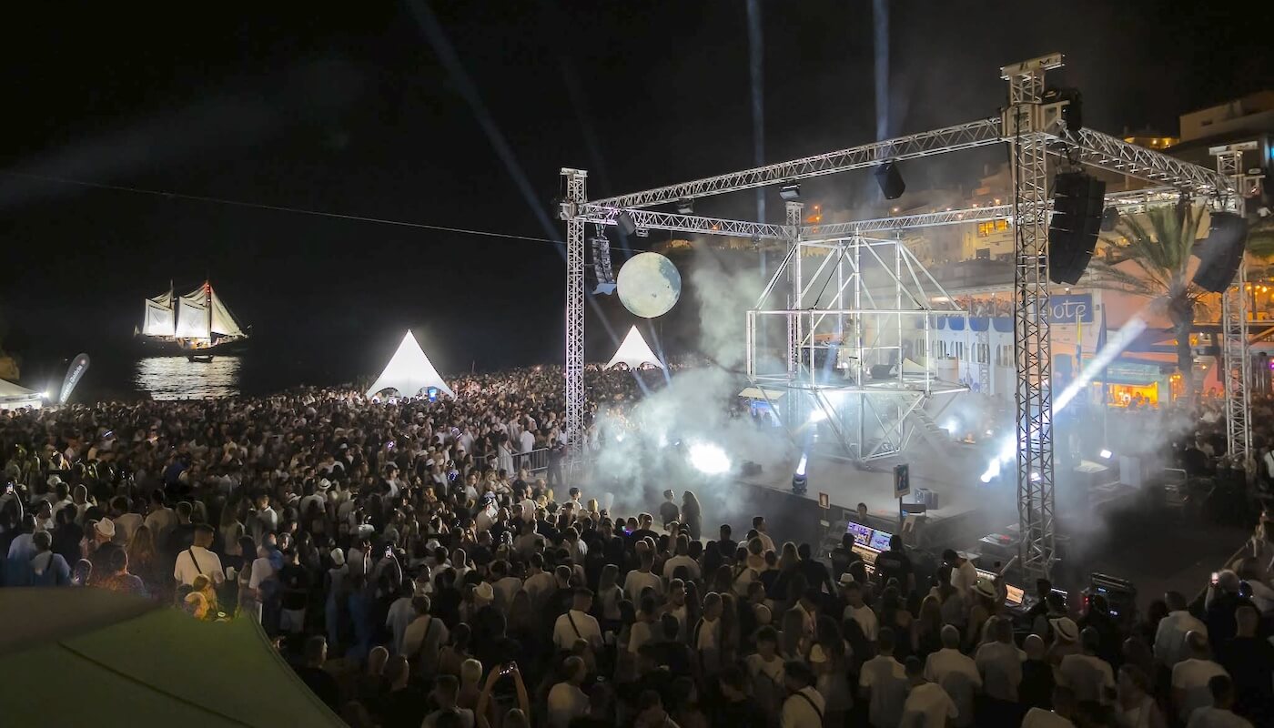 Carvoeiro Black White Party